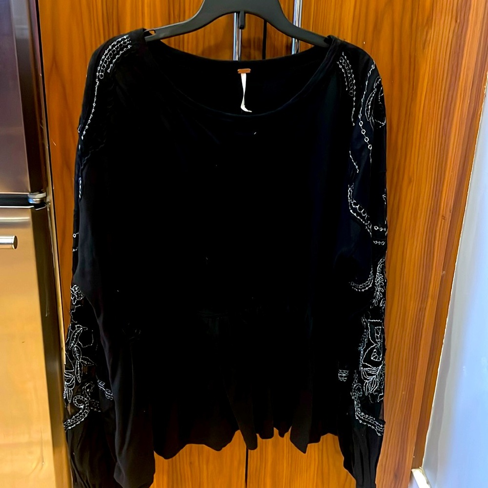 Free People Gorgeous Black Top with Decorative Sleeves NWT